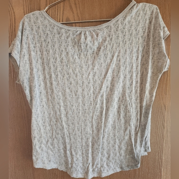 Heather Gray Lace Detail Tee - Picture 3 of 3